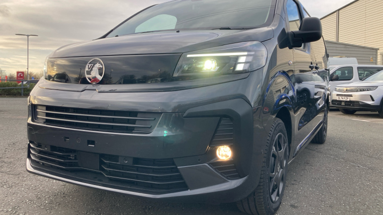 Vauxhall Vivaro L1 Diesel 2.0 Turbo D 145 Pro H1 Van